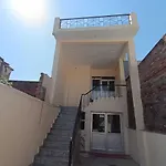 Oyo Home Chaa Bhaiya Homestay