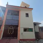 Oyo Home Pushpa Luxury Homestay