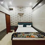Shree Radhe Inn Near Ram Janam Bhumi