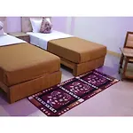Hotel Beena Residency, Ayodhya