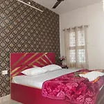 Awadh Kunj Home Stay