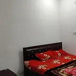 Shanti Home Stay And Restorent Near Ayodhya Dham Station And Just 1500 Meter Sri Ram Mandir