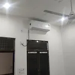 Shanti Palace Chudamani Chauraha Ayodhya