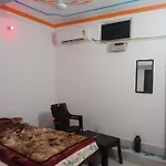 S K Shukla Guest House
