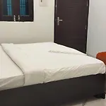 Hotel O Home Pk Guest Homestay
