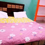 Shankar Homestay & Residency I Near Ram Janm Bhoomi Temple