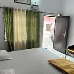 Shri Gayatri Homestay