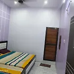 Shree Ayodhya Dham Guest House 300 Meter From Sri Ram Temple Free Pick Up , Drop , Breakfast & Wifi