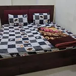 Ramlala Paying Guest House Stay Just 100M From Saryu Ghat, Ayodhya