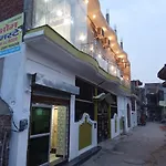 Om Home Stay