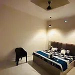 Nirvana Inn Guest House, Near Ram Mandir