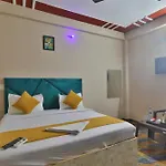 Hotel Crystal Rama Yan