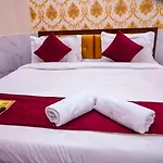 The Param Residency - A Unit Of Ramansh Hospitality 800 Meters From Ram Mandir Ayodhya