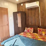 Hotel Ayodhya Vatika Homestay - Perfect Location With Comfortable Room