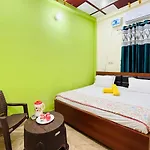 Om Home Stay Ac Rooms