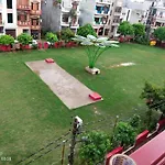 Om Home Stay Ac Rooms