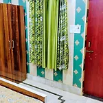 Hotel Raju Homestay Ayodhya 150 Meters From Shree Ram Janmbhoomi Temple 200 Meters From Ayodhya Dham Railway Station