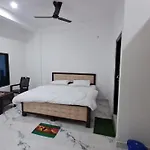 Gangotri Narayan Home Stay