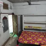 Geeta Guest House