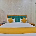 Premium Suites Fully Air Conditioning Spacious & Luxury Room With Great Restaurant & Free Parking Facility- Free Wifi Free Pick Up From Station!!! Top Rated & Most Amazing Family Preferred Hotel In Ayodhya