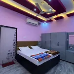Sheesh Mahal Guest House