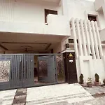 Hotel O Home Shree Narayana Homestay