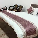Ravindra Geeta Inn