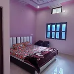 Ram Ji Paying Guest House