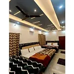 Shri Bhagwati Paying Guest House