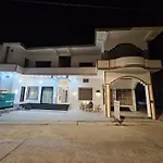 Kharari Guesthouse