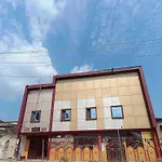 Hotel O Home Shri Hari Lodge Homestay