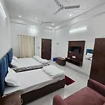 Kharari Guesthouse