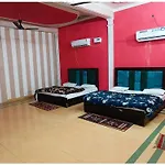 Ayodhya Hotel S H R E E - H A R I - L O D G E Near Temple And Shri Hanuman Garhi Mandir - Restaurant With Wi-Fi Facilities - Hygiene & Spacious Room - Best Lodge In Ayodhya