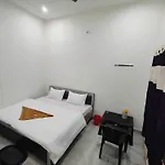 Hotel O Avantika Palace
