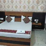 Nirmala Palace In 600 Mitr Ram Mandir