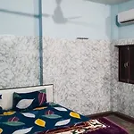 Narsingh Sadan Home Stay