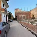 Hotel Saroj Palace
