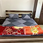 Viraj Cottage Near Ram Mandir