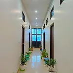 Fabhotel Jayaditya Palace