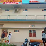 Fabhotel Jayaditya Palace