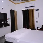 Shri Narayanam Guest House And Home Stay
