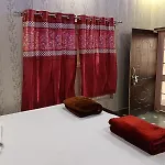 Inn Rkm Ram Mandir 200 Meetar