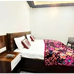 A Premium Hotel Nirmala Palace Ayodhya Near Shri Ram Janmabhoomi And Hanuman Garhi - Railway Station - Restaurant & Parking Facilities - Prime Location With Luxury And Spacious Room - Book Now