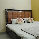 Om Sadan Guest House