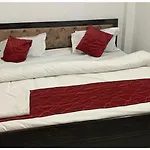 A Premium Hotel Kanha Shiva Homestay - Near Ghagra River - Ayodhya Dham - Best Homestay In Ayodhya