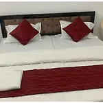 A Premium Hotel Kanha Shiva Homestay - Near Ghagra River - Ayodhya Dham - Best Homestay In Ayodhya