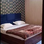 Prakash Palace Ram Temple 300 Meter Dham Jn 100 Meter Full Ac