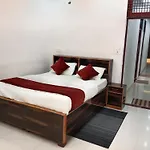 Raghukul Bhawan Guest Room
