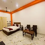 Hotel Laxmanam Residency - 900 Meters From Shree Ram Temple Ayodhya
