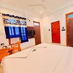 Hridayam Madhuram Hotel -350M From Shri Ram Janam Bhumi